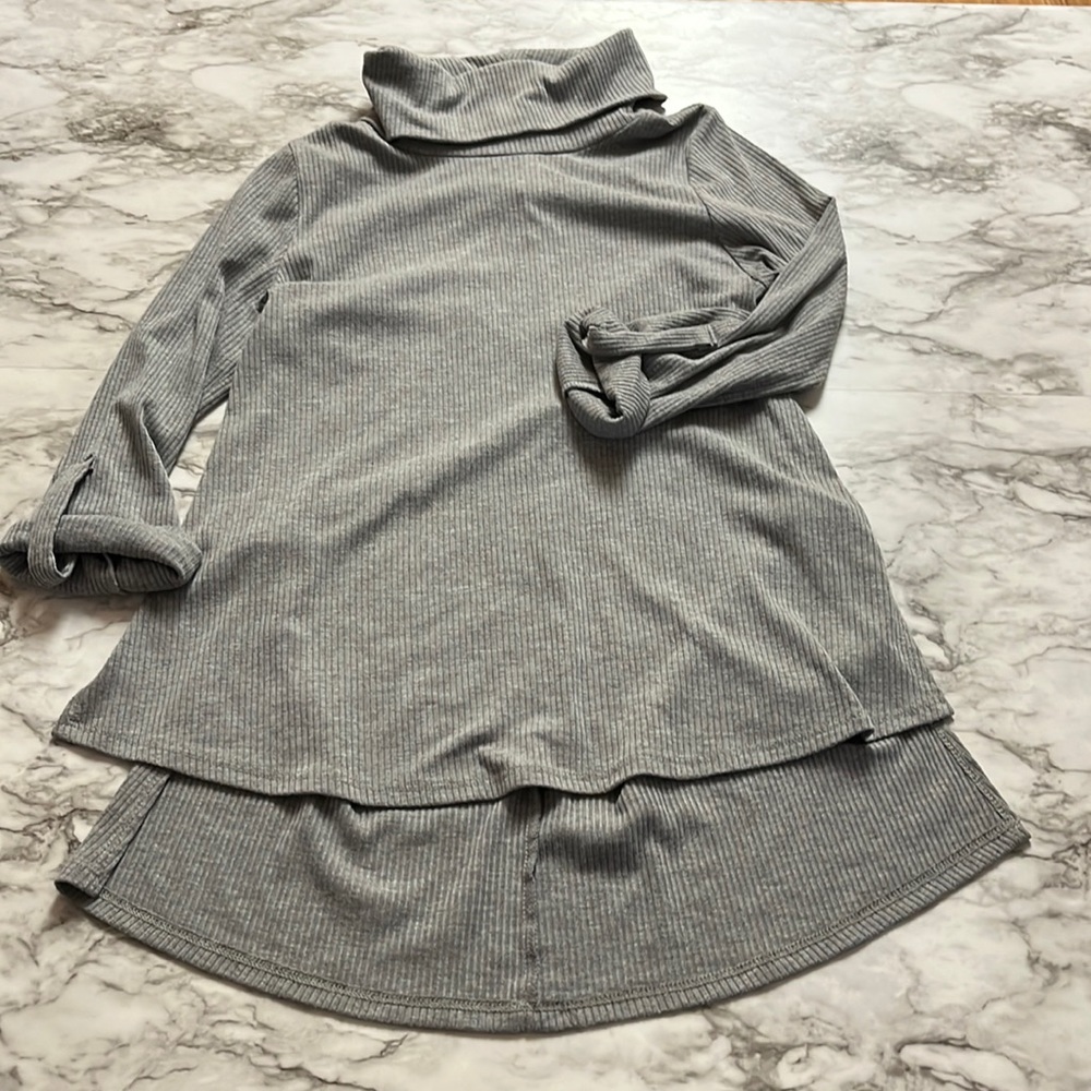 grey turtle neck 3/4 sleeve